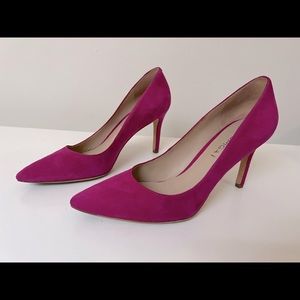 Via Spiga fuschia suede pump